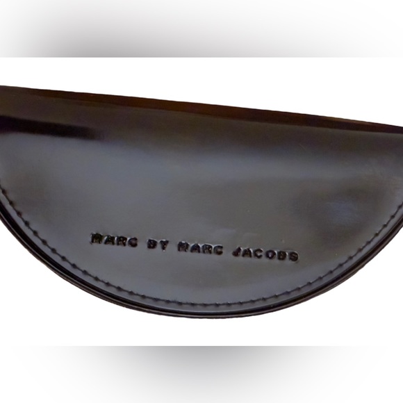 Marc by Marc Jacobs Glasses Case - Picture 6 of 7